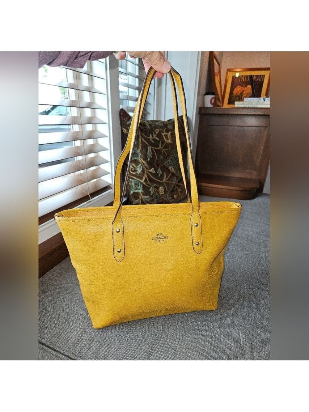 Coach City Zip Tote F58846 – Yellow Pebbled Leather